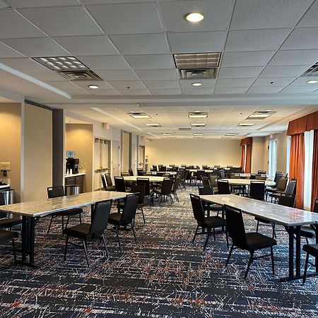 Hilton Garden Inn Oakbrook Terrace Luaran gambar