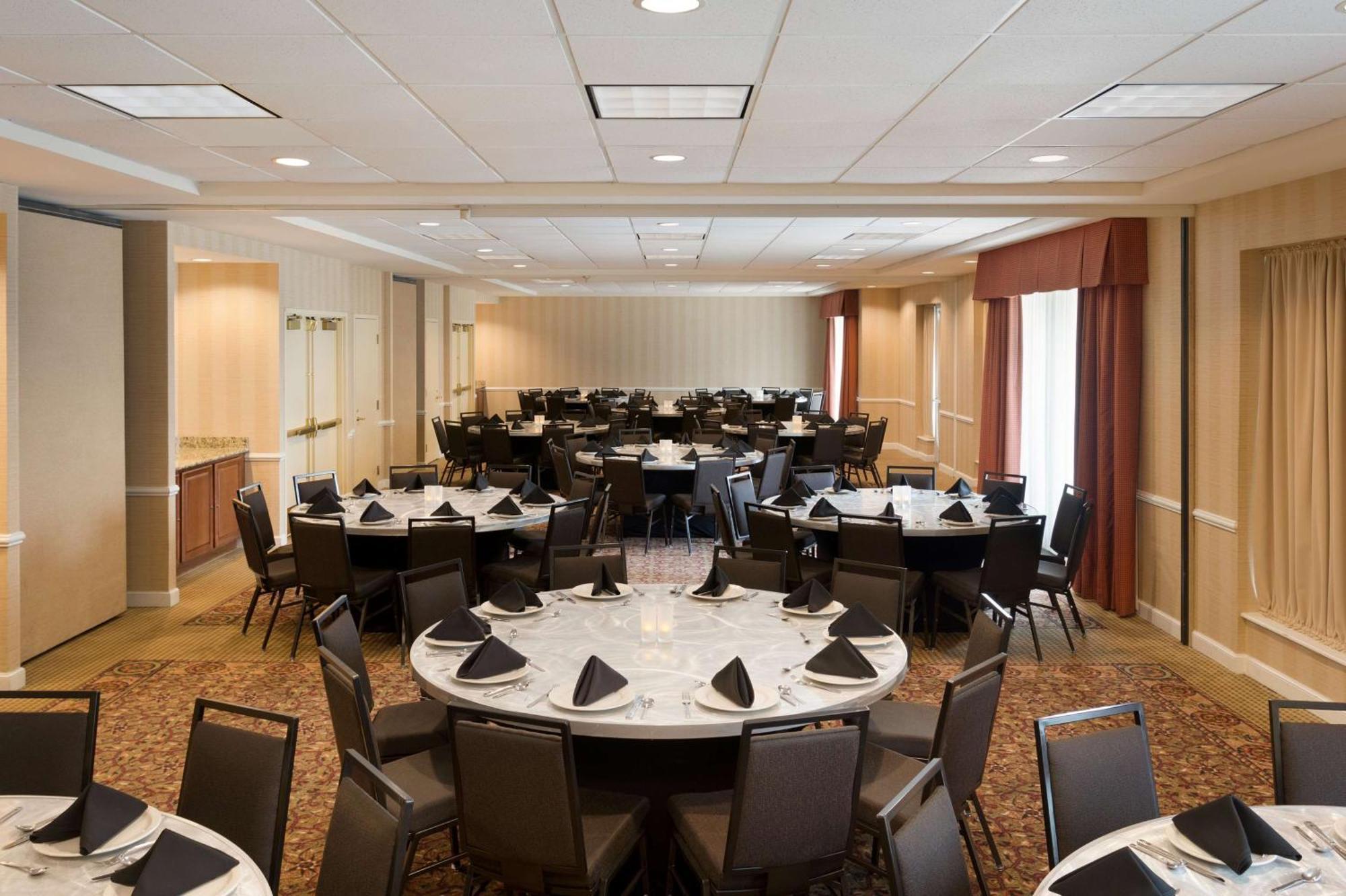 Hilton Garden Inn Oakbrook Terrace Luaran gambar