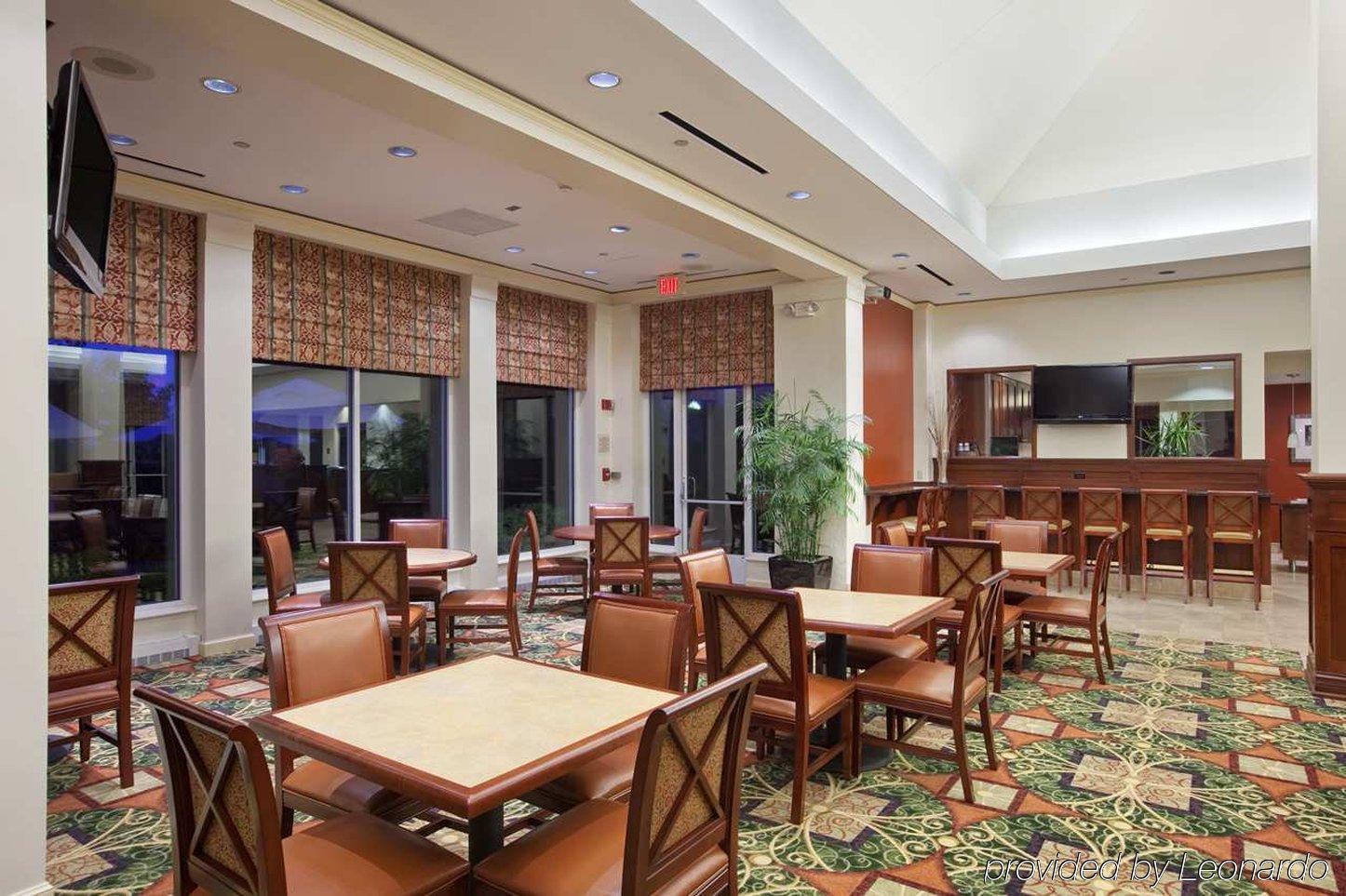 Hilton Garden Inn Oakbrook Terrace Restoran gambar