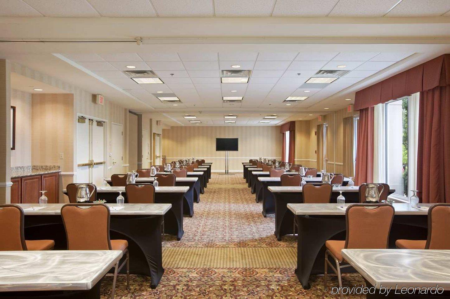 Hilton Garden Inn Oakbrook Terrace Perniagaan gambar
